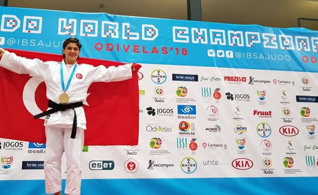 Zeynep Aydın, Dünya Şampiyonu