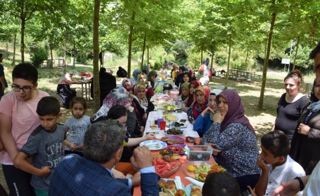 Başkan Şayir, Annelerle Piknikte Buluştu
