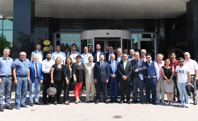 Vali Aksoy internet gazeteleri ile bir araya geldi
