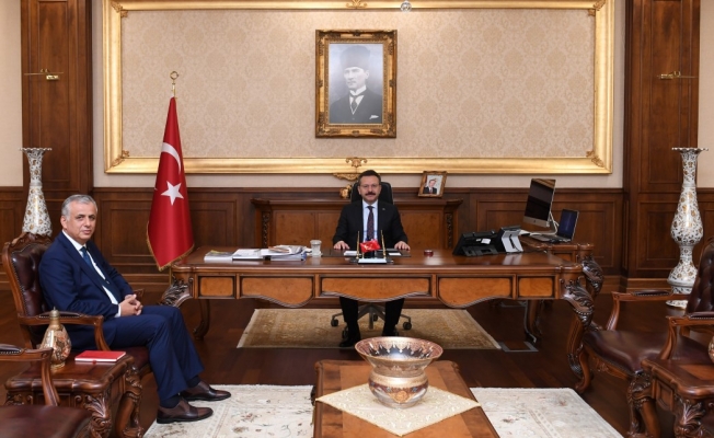 Yeni İzmit Kaymakamı Vali Aksoy'u ziyaret etti