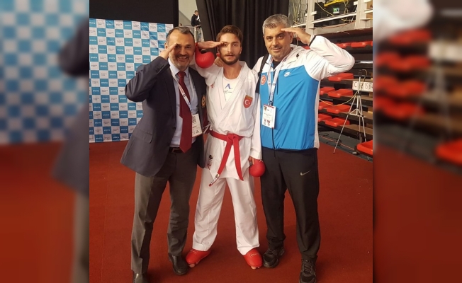    Karateciler dünya şampiyonasından 2 gümüşle döndü