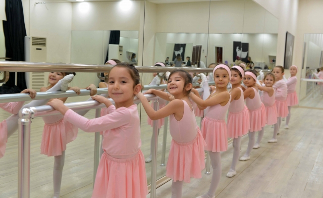 Kocaeli'de Geleceğin balerinleri yetişiyor