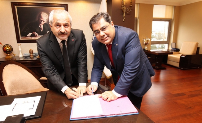 Gebze'de Önemli İşbirliği; Başkan ve Rektör İmzayı Attı 