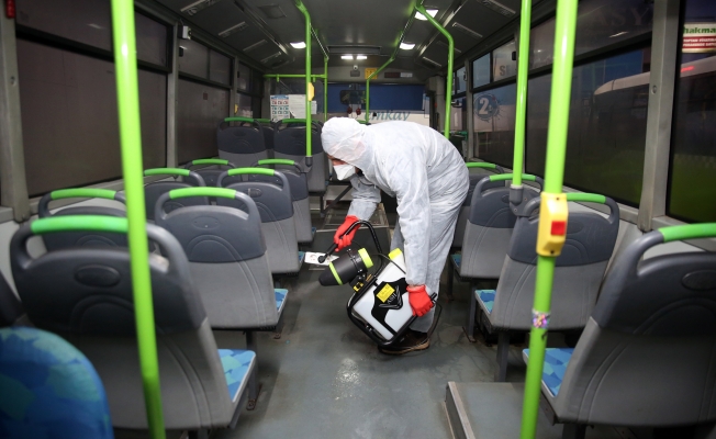 Çayırova Belediyesi, Halk otobüslerini dezenfekte etti