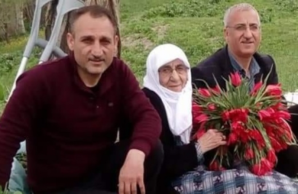 Gebze Nüfus Müdürü  Hasan Aydın'ın  Anne acısı!