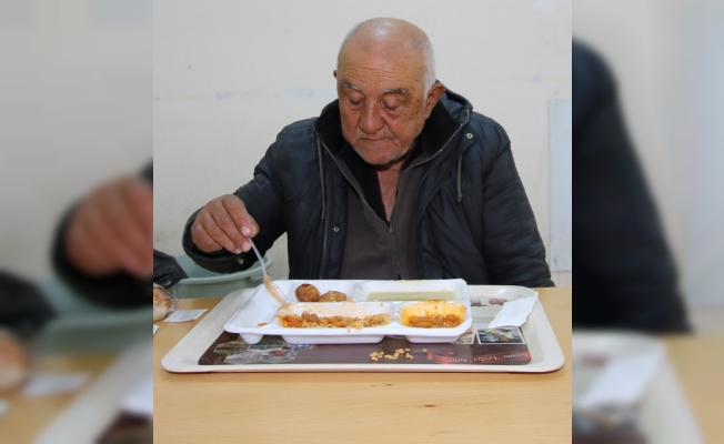 72 yaşındaki Atalay Amca sonunda ikna oldu