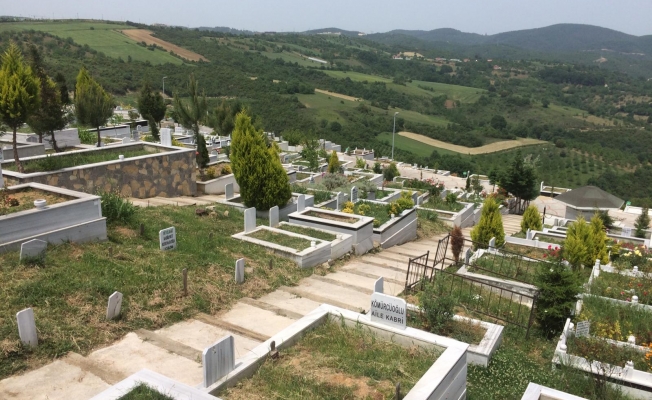 Bayram öncesi mezarlıklara bakım yapıldı