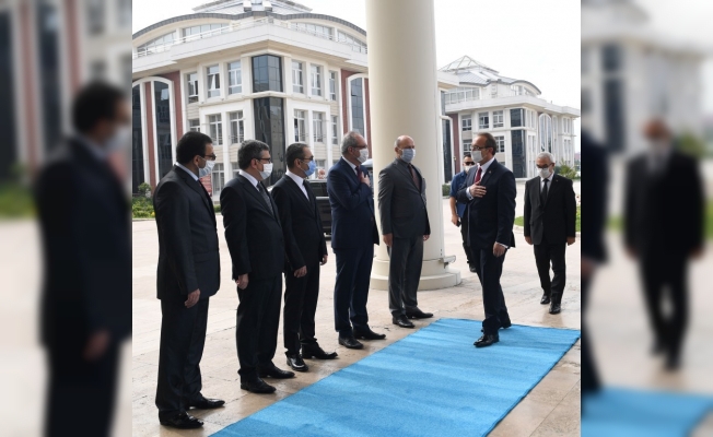 Vali Seddar Yavuz göreve başladı