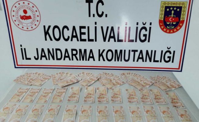 Gebze'de 12 bin 800 lira tutarında sahte para ele geçirildi