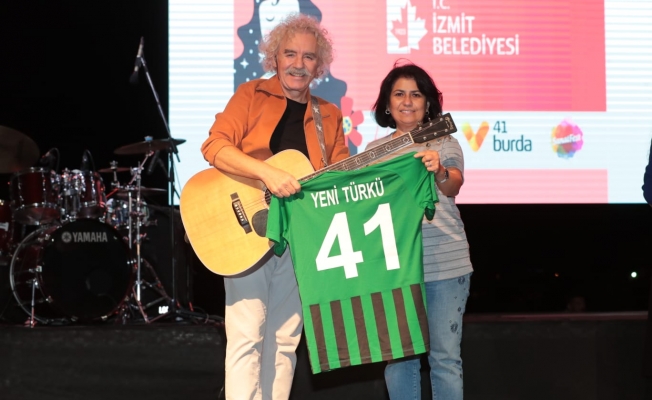 İzmit Kadın Festivali'nde Yeni Türkü rüzgârı esti