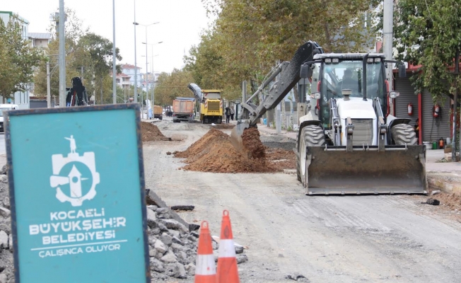 Darıca Atatürk Caddesi'nde hummalı üstyapı çalışması