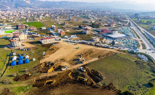 Kocaeli Büyükşehir ile AFAD'dan Hatay Defne'ye çadır kent