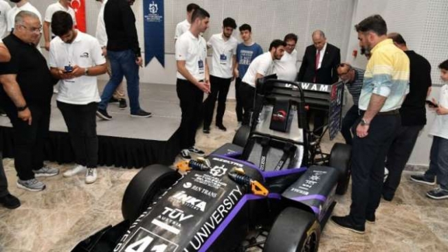 KOÜ Formula Student takımı yeni araçlarını tanıttı