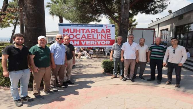 Kocaeli'de muhtarlardan Kızılay'a kan bağışı