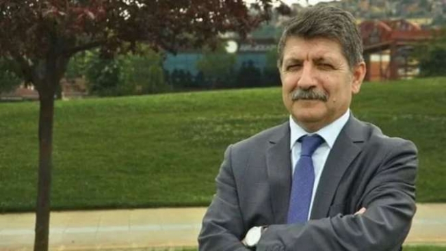 Mühip Kanko: 'Emekliler kemer sıkacağına saray kemer sıksın”