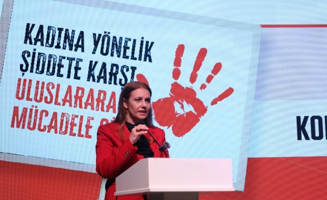Büyükşehir'den kadına şiddete karşı anlamlı etkinlik