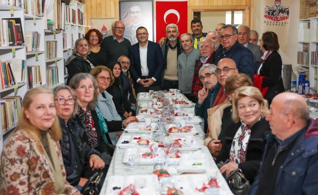 Derince Lisesi mezunları derneği öğretmenlerini unutmadı
