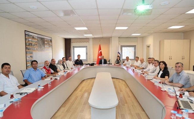 Kaymakam Özyiğit Kurum müdürlerini topladı