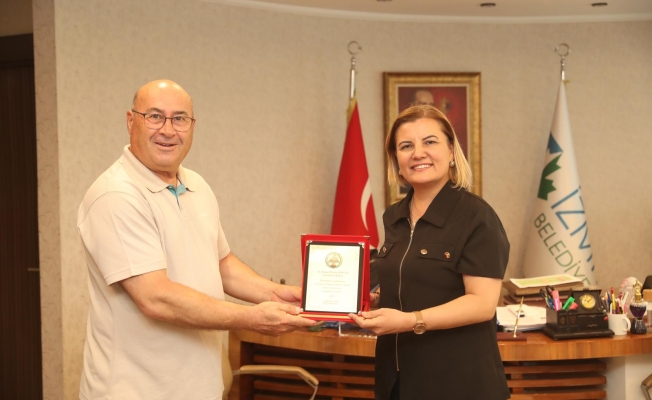 Fatma Başkan'a Fahri Karslılık beratı
