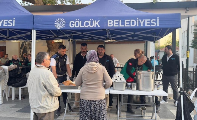 Gölcük belediyesi Balıkesir halkına yardıma koştu
