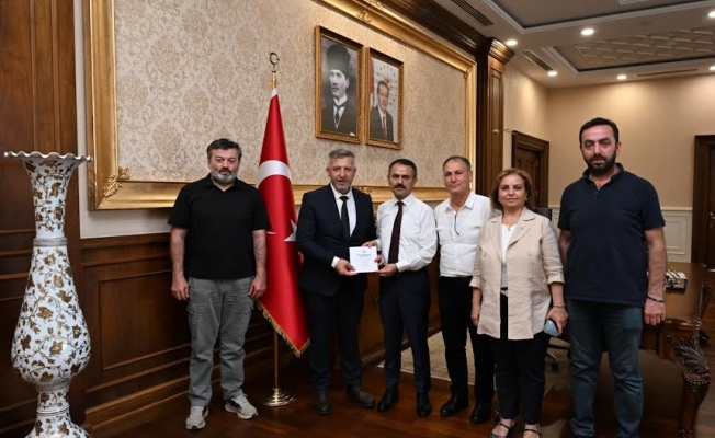 Kocaeli Trabzonlular Derneğinden Vali Aktaş'a ziyaret