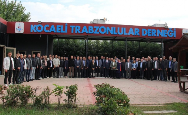 Kocaeli Trabzonlular Derneği bir ilke daha imza attı: 50 muhtar Muhtarlar Gününde bir araya geldi