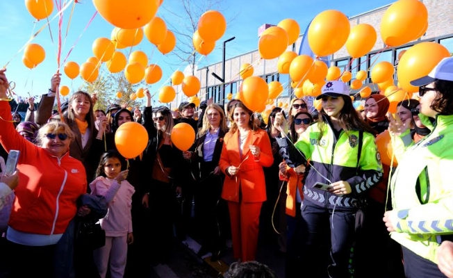 Turuncu balonlarla kadına şiddete ‘dur' mesajı