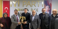 KEDFE, Gencay Yıldıztekin'i yalnız bırakmadı