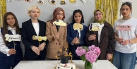 Beyaz Kalpler’de mezuniyet sevinci