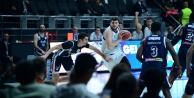 Çayırova Belediyesi, iLab Basketbol’u farklı geçti