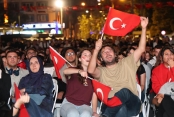 Kent Meydanı, 12 Dev Adam'ın final heyecanına sahne oldu